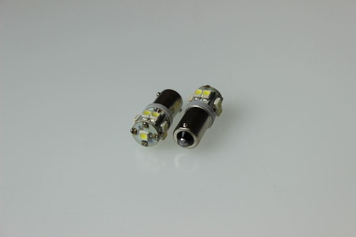 Лампа диод 24V T8-03 5 SMD (size 3528) T4W BA9s White Nord Yada