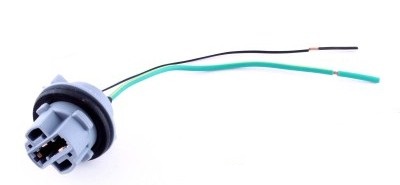 Патрон 1 контакт (под бесцокол. лампу) T20 с проводами Nord YADA