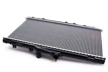 Радиатор двигателя A/T (JD)