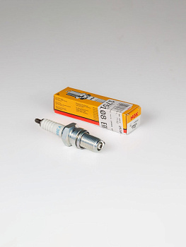 Свеча зажигания NGK 7162 (DR8EA) квадрацикл штучно 7162