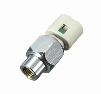 Датчик давления масла! ГУР\ Renault Logan/Sandero/Duster 1.4/1.6/1.5dCi 04>