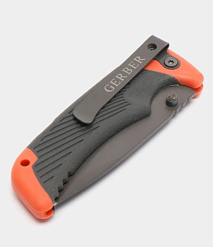 Нож складной турист лезвие 8,5см длинна 18,5см с подвеской GERBER Нож складной турист лезвие 8,5см длинна 18,5см с подвеской GERBER