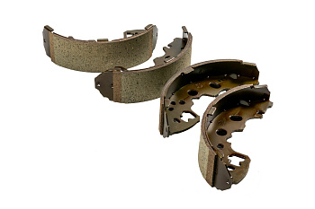 Колодки тормозные барабанные, задние
