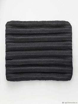 Подушка на сиденье лен черный  (наполнитель греча) цена за шт