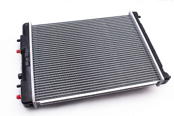 Радиатор двигателя NI Cube 98- A/T