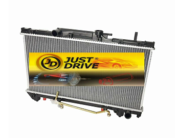 Радиатор двигателя AT