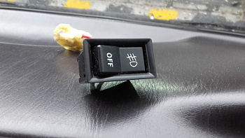 Кнопка противотуманная TOYOTA COROLLA