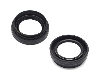 Сальник 1025, NOK  TKK-BH4192-G0 (RH)