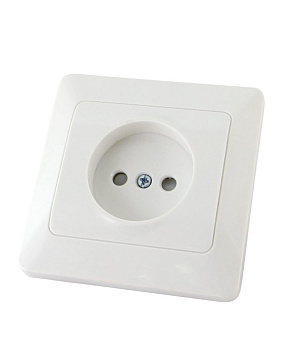 Розетка 2П с защ. шт. 10А 250В белая "Ильмень" TDM