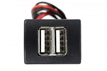 Устройство зарядное USB 2 гнезда LADA Granta, Kalina-2, Priora (Ь)