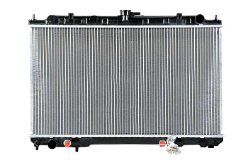 Радиатор двигателя NI Tino 98-, Avenir 98-, Almera 95- A/T