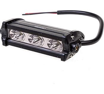 Фара светодиодная OFF ROAD 105*30*50мм прямоугольная 12V/24V 18W 6000К SKYWAY 3 диода Дальний свет